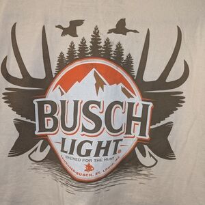 Busch Light Graphic T Shirt Medium Hunting Deer Outdoors Beer Tee